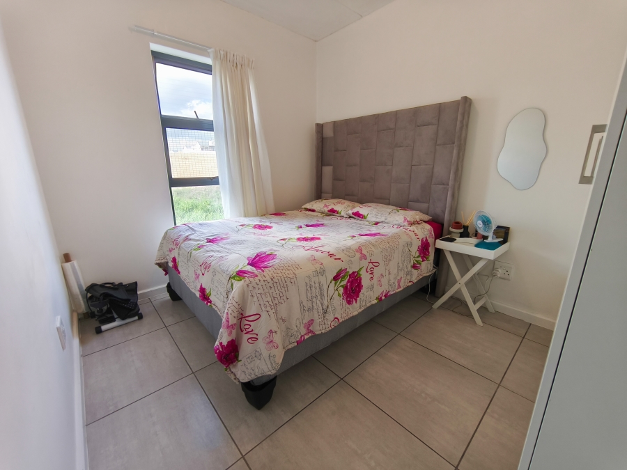 2 Bedroom Property for Sale in Aan de Wijnlanden Western Cape